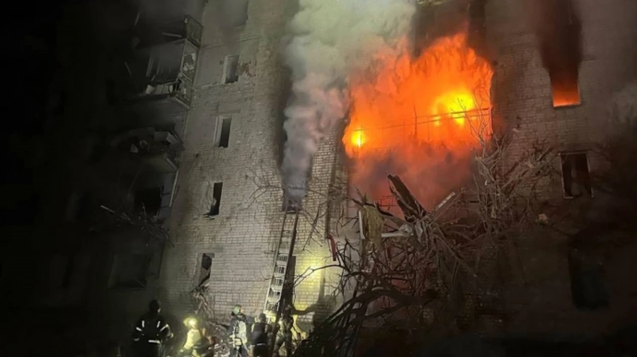 Russians drop aerial bomb on residential building in Kupiansk – photo