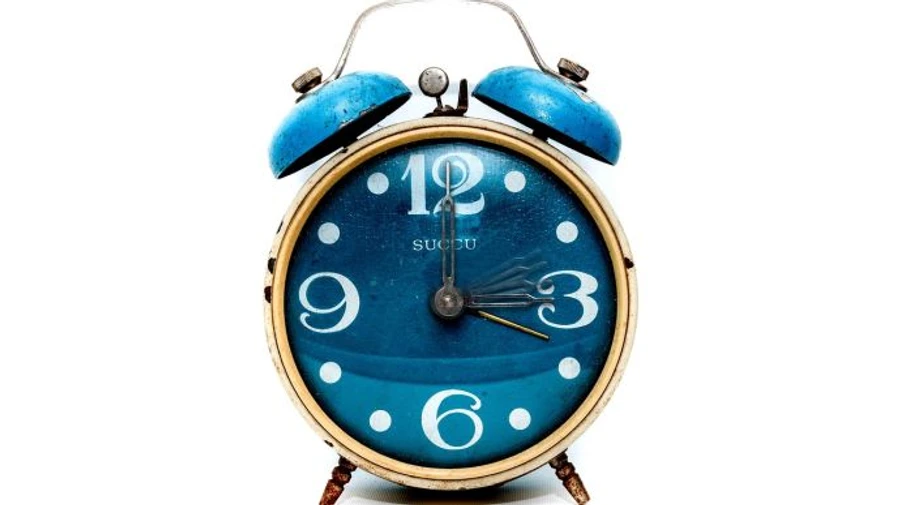 У ніч на неділю Україна переходить на літній час