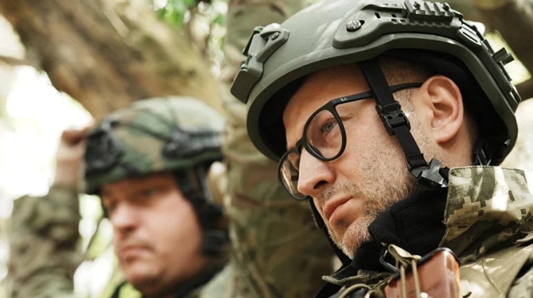 Ремарк в окопах под Херсоном. Истории солдата и кинопродюсера Владимира Яценко о страхе на войне, перепрошивке нации и жизни после победы