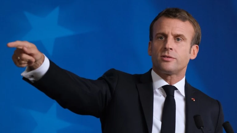 Макрон: Говорити з РФ доведеться, коли і як - вирішить Київ