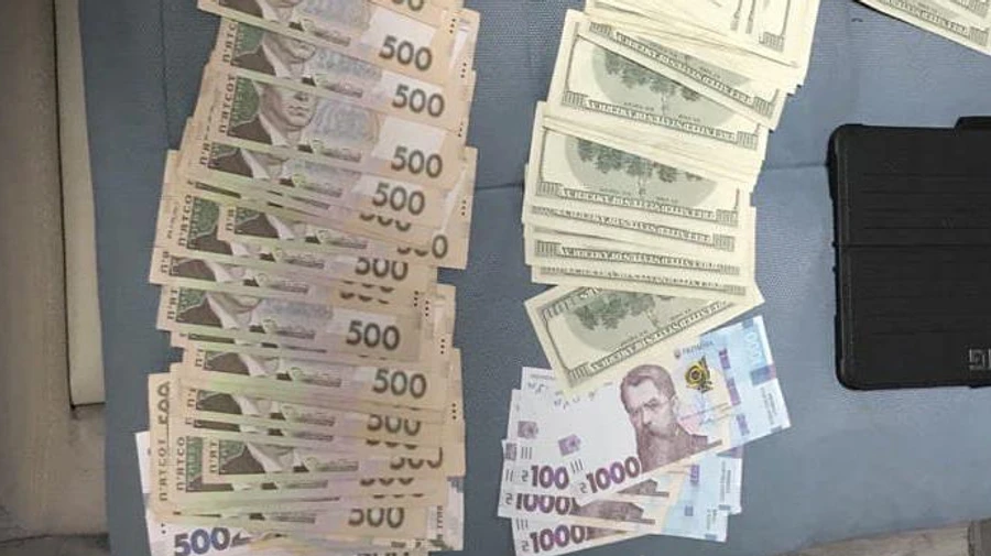 Хищение 6 миллионов: почти 50 обысков провела полиция в Кривом Роге