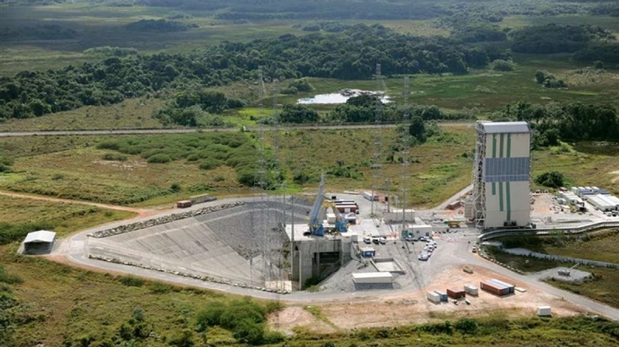 С космодрома во Французской Гвиане стартует ракета с 53 коммерческими спутниками