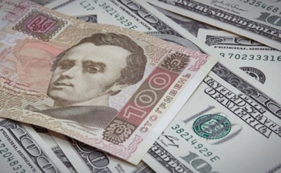 Міжбанк закрився падінням долара