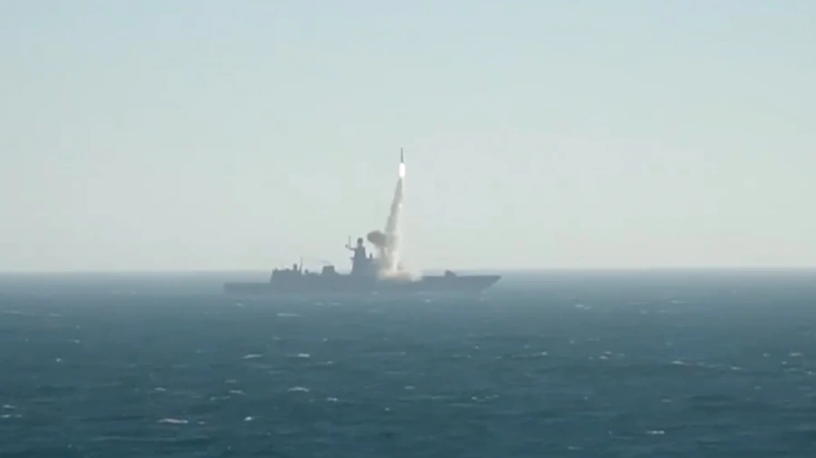 Россия запустила гиперзвуковую ракету Циркон во время учений в Баренцевом море