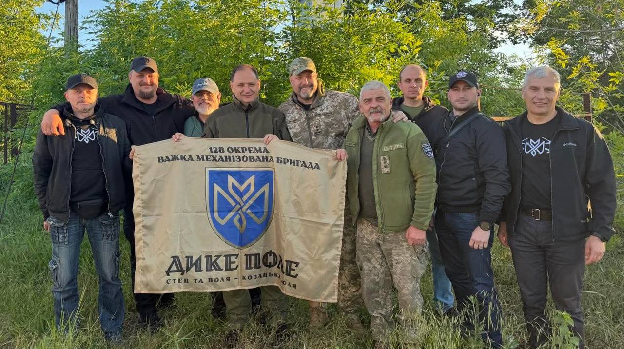 Лідера партії "Свобода" Тягнибока поранили на фронті – Марцінків