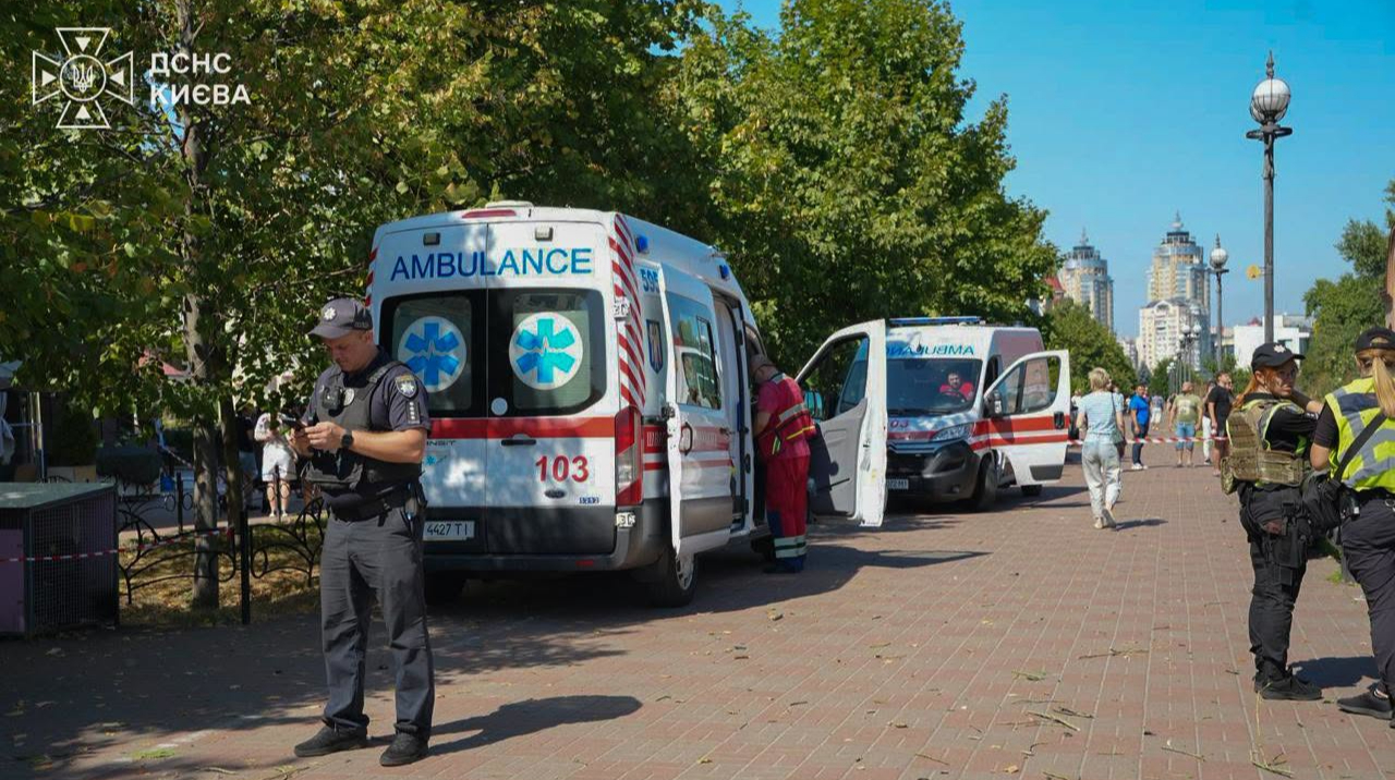 У Києві повторне влучання БпЛА, кількість постраждалих зросла до 8 У Києві повторне влучання БпЛА, кількість постраждалих зросла до 8