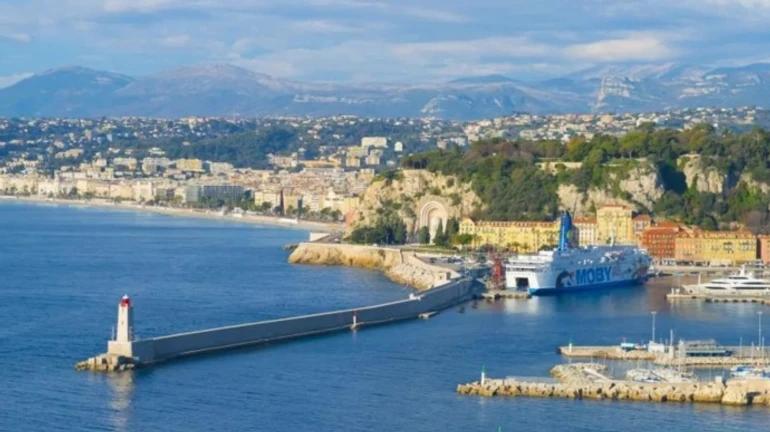 Французька Рив’єра вдруге за два дні без світла, підозрюють підпал