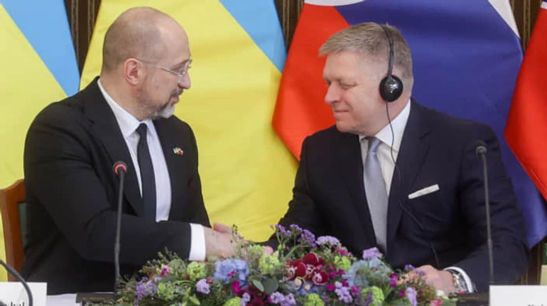 Фицо выбирает мир с Украиной: как удалось договориться со Словакией и долго ли это продлится