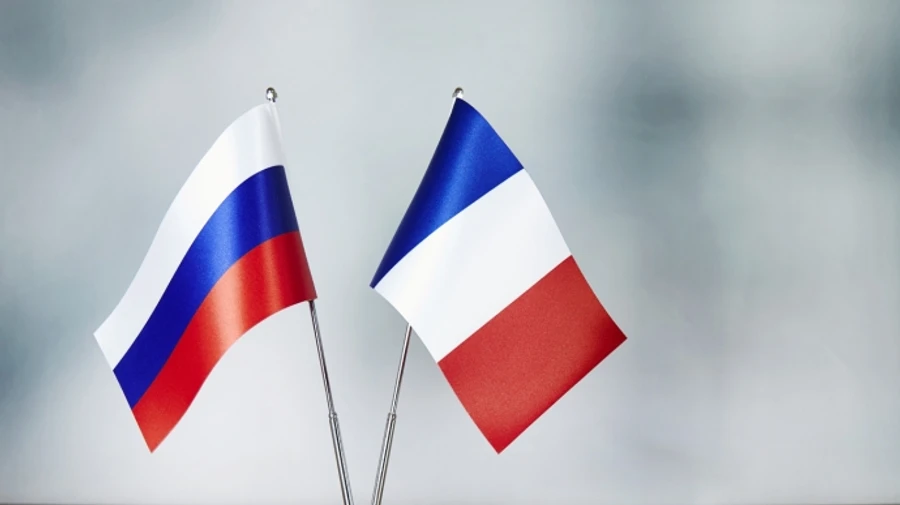 МЗС Франції викличе посла Росії, що засудити удар по Бериславу, через який загинули волонтери