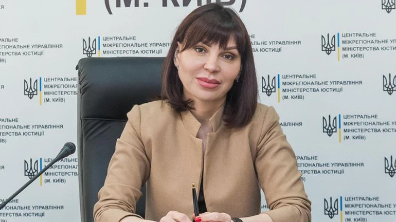 Верховный суд открыл путь к восстановлению в должности чиновницы с паспортом РФ: Минюст против