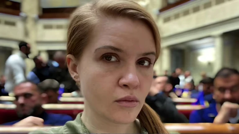 Безугла заявила про вихід із фракції та партії Слуга народу