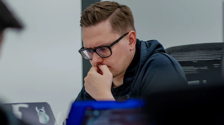 Людей, которых мотивируют только деньги, ждет разочарование. Совладелец ИТ-школы об обучении, зарплатах и трудоустройстве в новых условиях