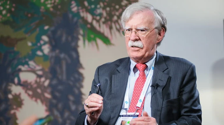 Джон Болтон: До НАТО не приймають країни, де йде війна. Але український випадок – особливий