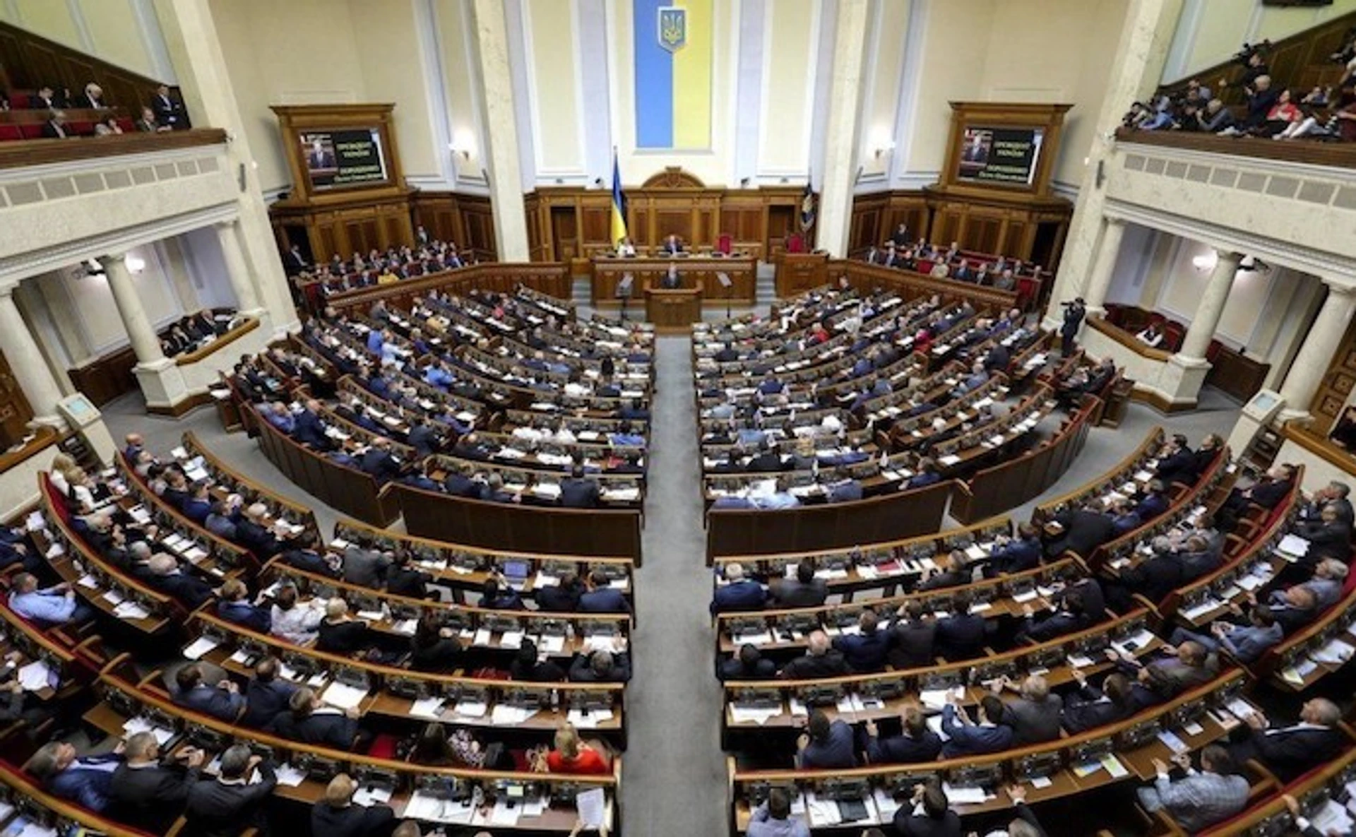 Заміна трьох міністрів, санкції щодо злодіїв у законі та ще дещо важливе