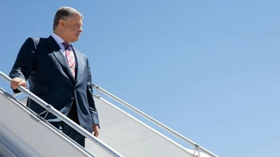 Порошенко о Мальдивах и границе: Я этого пограничника никогда не видел