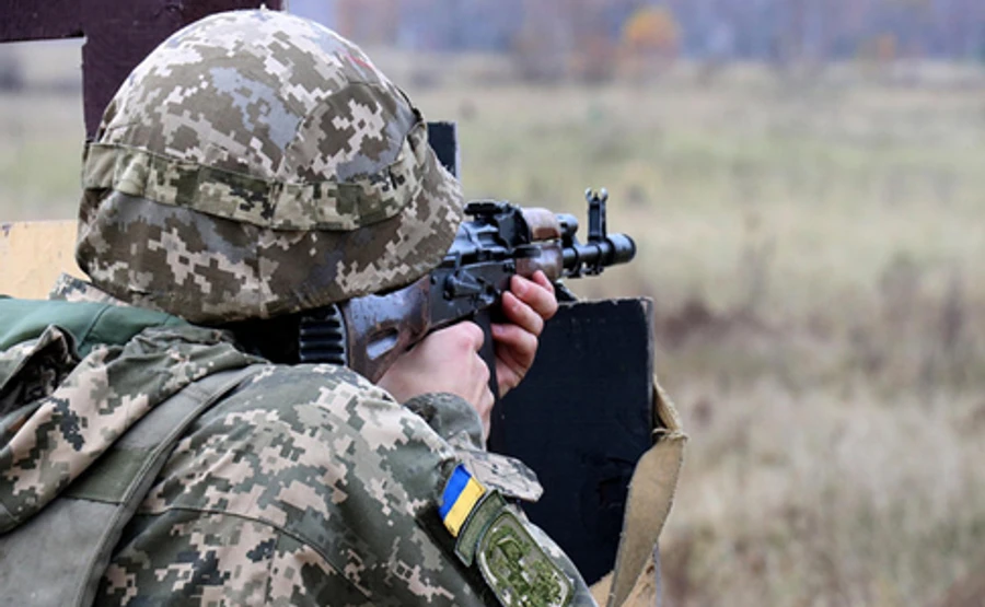 На Донбассе погиб солдат