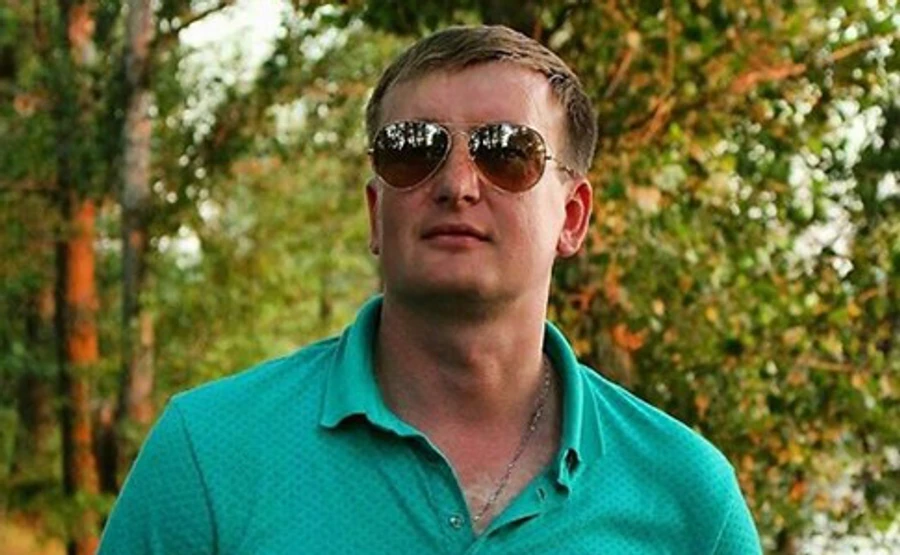 Под санкции РФ попал аполитичный белорус, работавший на заводе Порошенко