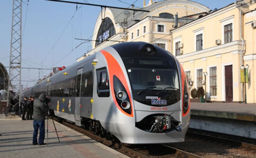 Туалети в Hyundai за 4 мільйони відремонтує прокладка з одним працівником 