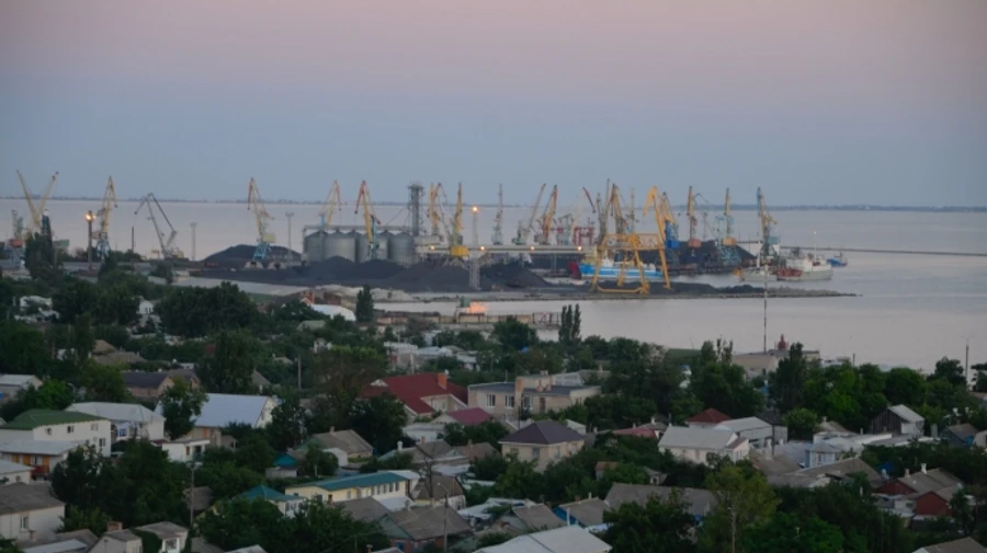 Ukraine calls for sanctions against Russia over illegal use of Berdiansk and Mariupol ports