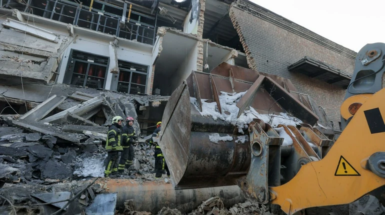 Шмыгаль: Есть риск, что графики отключений могут ухудшаться, россияне готовятся к новым атакам