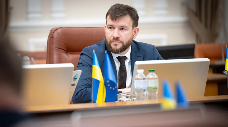 Улютін: В Україні на обліку перебуває 59 тисяч дітей-сиріт і позбавлених батьківського піклування