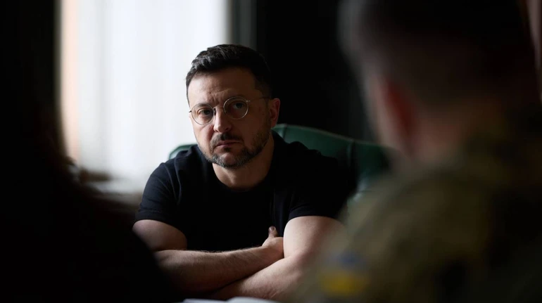 Зеленський доручив визначити терміни служби у ЗСУ та почати демобілізацію з 2026 року