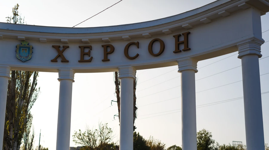Херсон від ранку під атакою дронів РФ – є загиблий та поранені