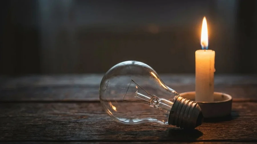 Começam cortes de energia de emergência em toda a Ucrânia