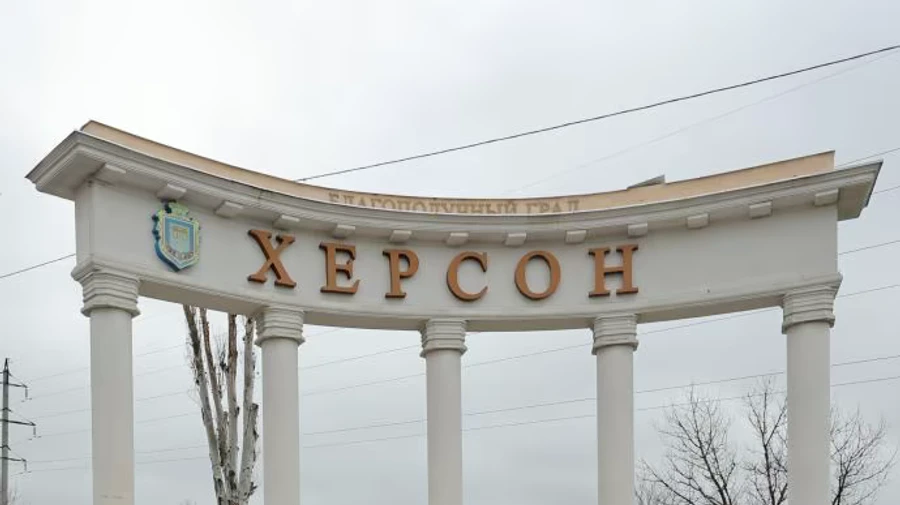 Civilians killed in Russian attack on Kherson