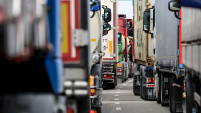 Ukraine opens checkpoint for empty lorries on border with Poland 