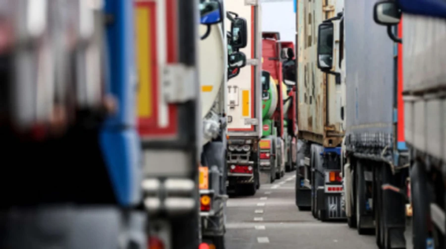 Ukraine opens checkpoint for empty lorries on border with Poland 