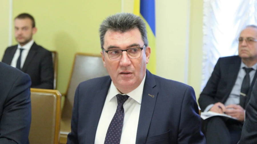 НАТО буде захищати вантаж зі зброєю від росіян – Данілов