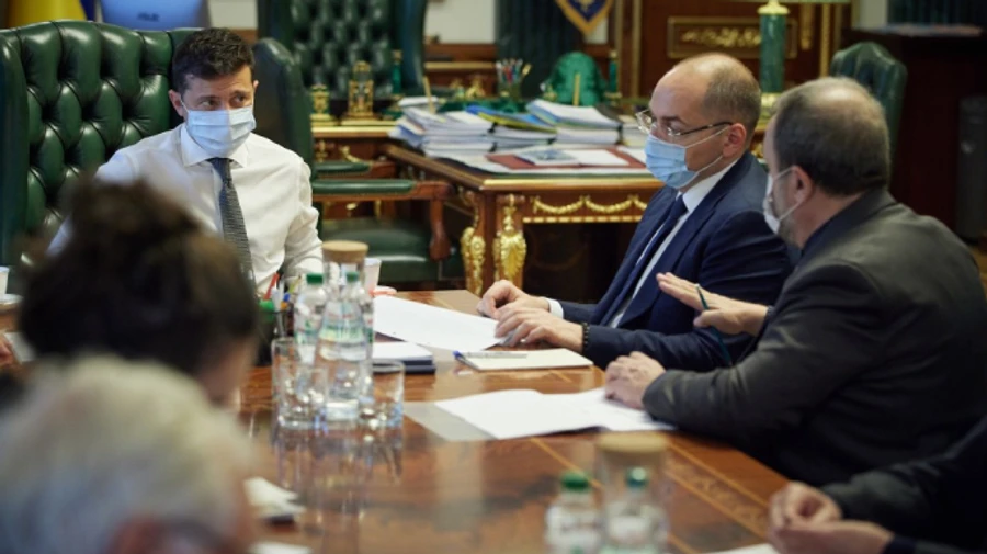 В Україні може з'явитись власна вакцина від COVID-19: Зеленському показали перші результати