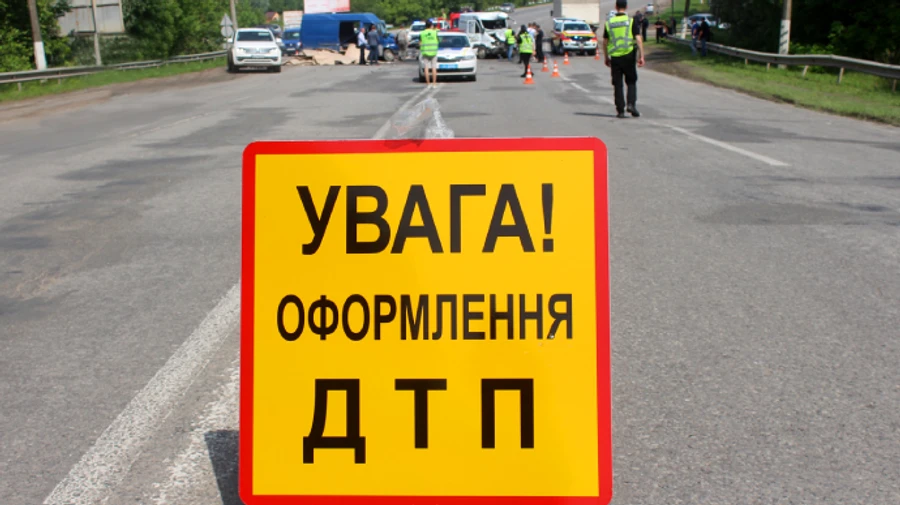 У зіткненні мікроавтобусів Mercedes Sprinter загинули три людини