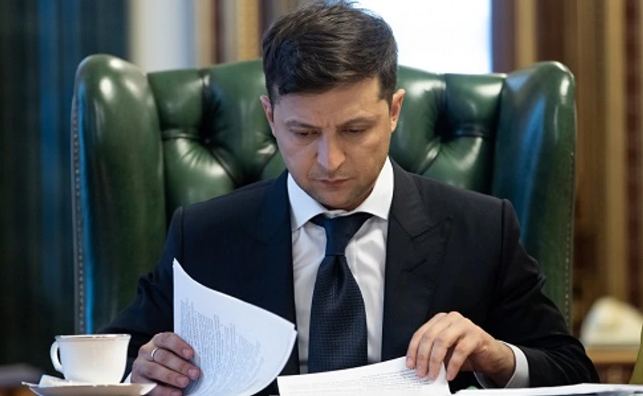 Трамп просит Зеленского помочь ему переизбраться на выборах — Washington Post