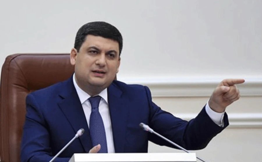 Прем'єр анонсував системне підвищення пенсій з березня 2019 року