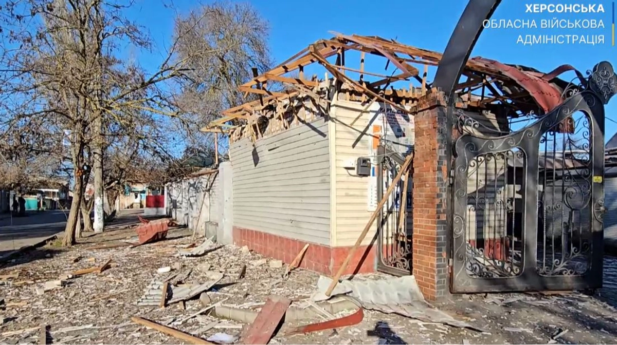 Russian strike hits market in Kherson on Christmas, one killed