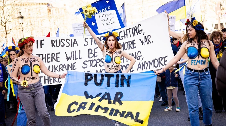Непонятные, но незабываемые. Что политические акции FEMEN могут рассказать о независимой Украине