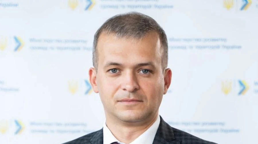 Коррупция при закупках критического оборудования: экс-замминистра получил новое подозрение
