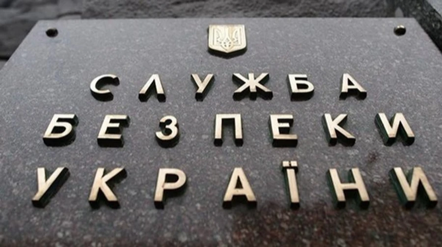 СБУ визнала застосування зброї в Києві, але звинуватила ГУР в нападі на оперативників