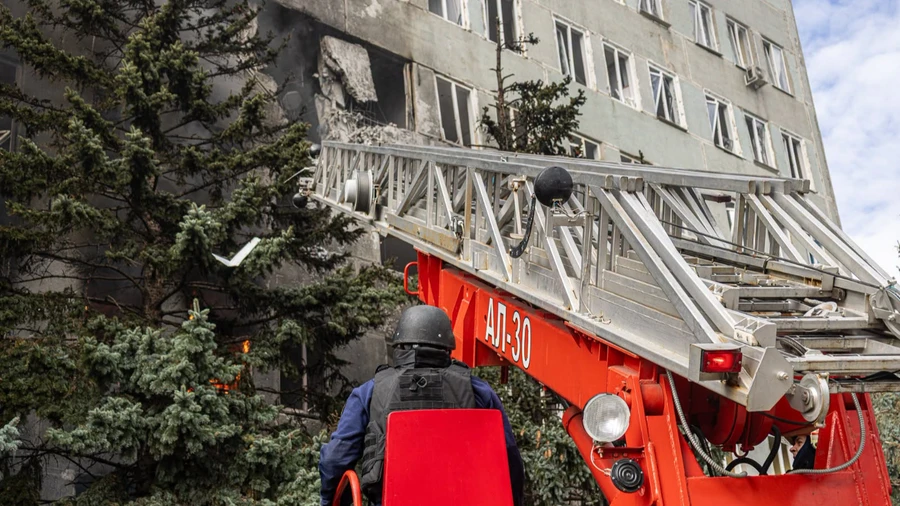 Удар по медучреждению в Харькове: 5 пострадавших, среди них спасатель
