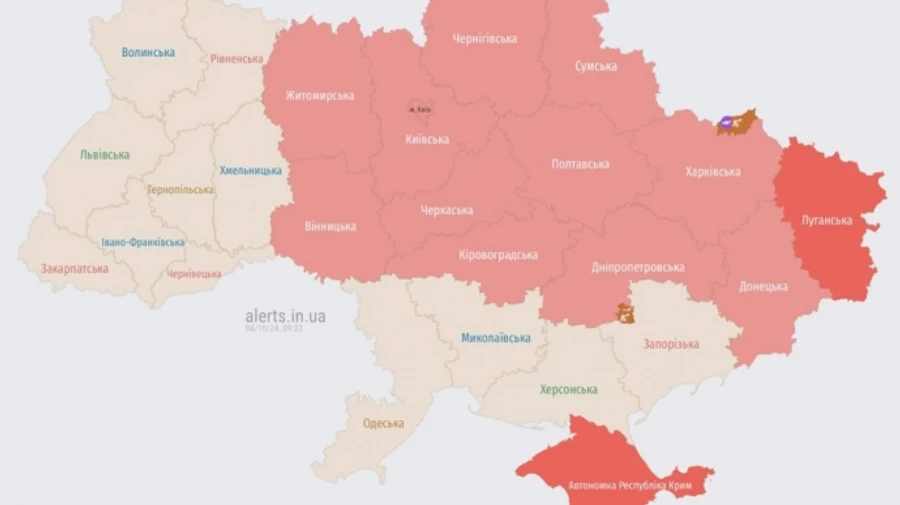 В Киеве и ряде областей объявляли воздушную тревогу из-за угрозы баллистики