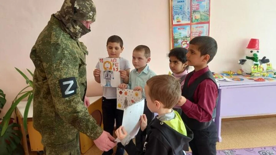 UK intelligence reports Russia is militarising and brainwashing youth through education system
