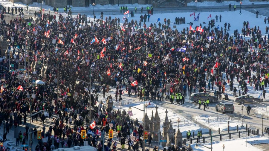 Поліція Оттави думає звернутися до військових для зупинки протестів проти вакцинації