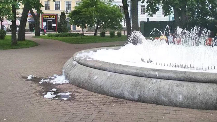 Фонтаны Киева начали работу, но один уже отключили
