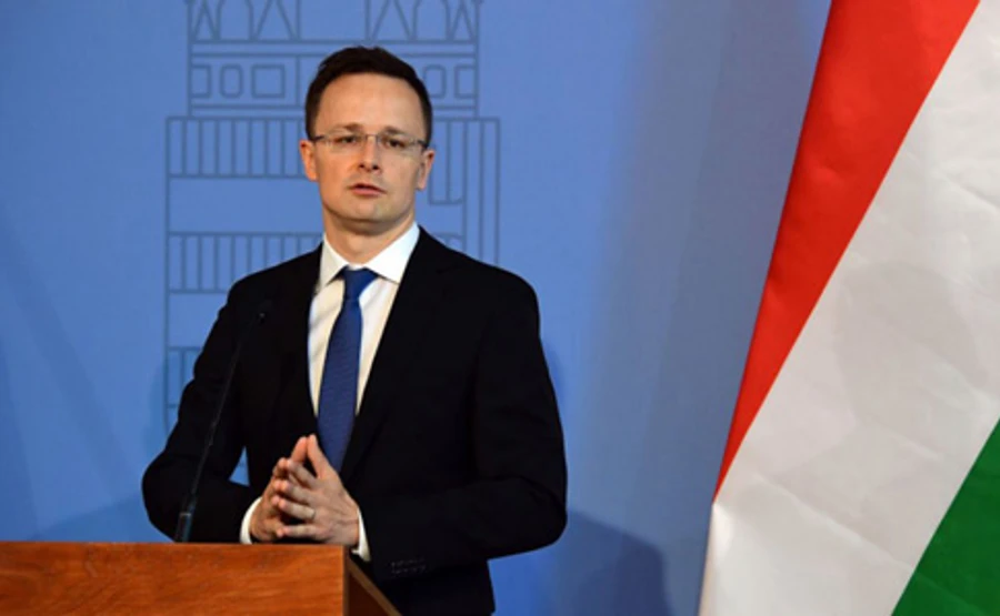 Глава МИД Венгрии пообещал пожаловаться США на Украину