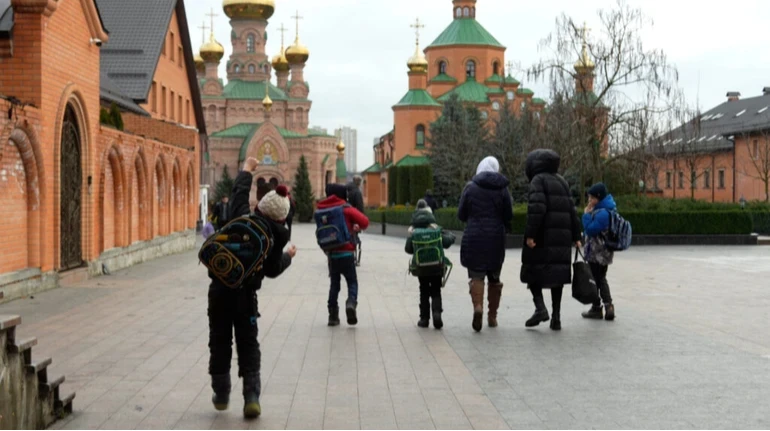 Усе красиве – це тепер рускій мір?: директорка підпільної школи при УПЦ МП відреагувала на викриття