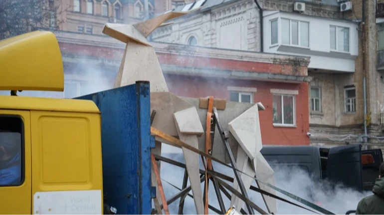 Ukrainian Origami Deer sculpture to be showcased at European Parliament ahead of Venice Biennale