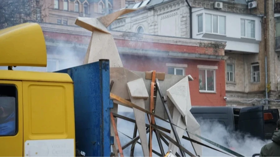 Ukrainian Origami Deer sculpture to be showcased at European Parliament ahead of Venice Biennale