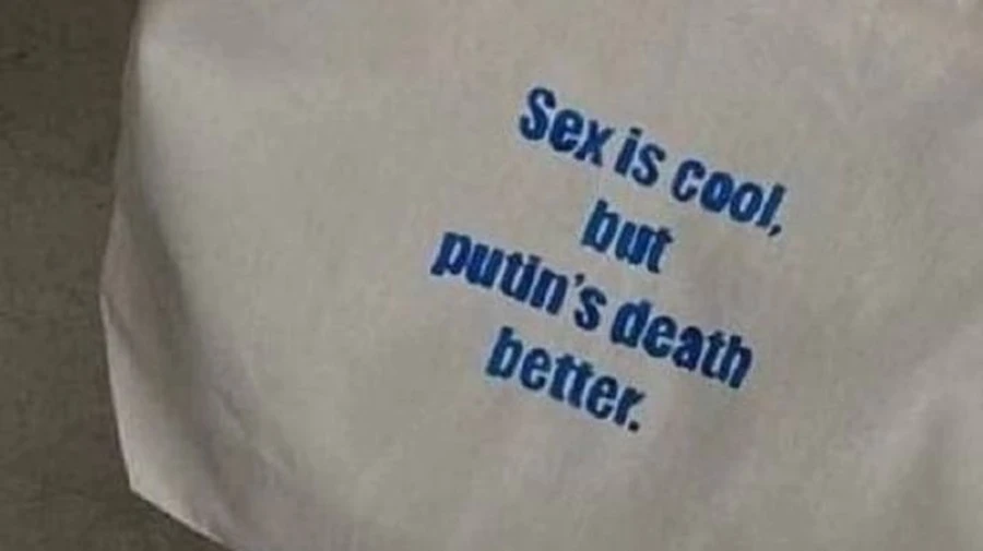Woman fined in Russia for bag with inscription about Putin's death, which is better than sex